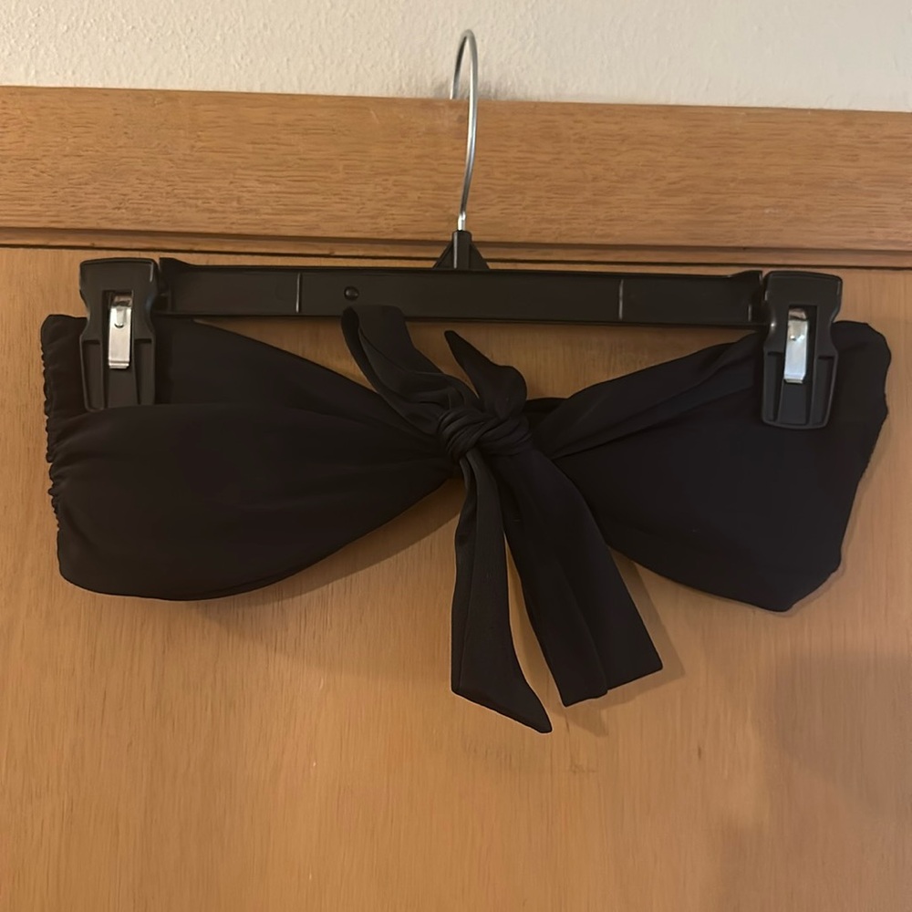 Lolli Swim Women’s Tie Front Bandeau Bikini Swim Top Black Size Medium